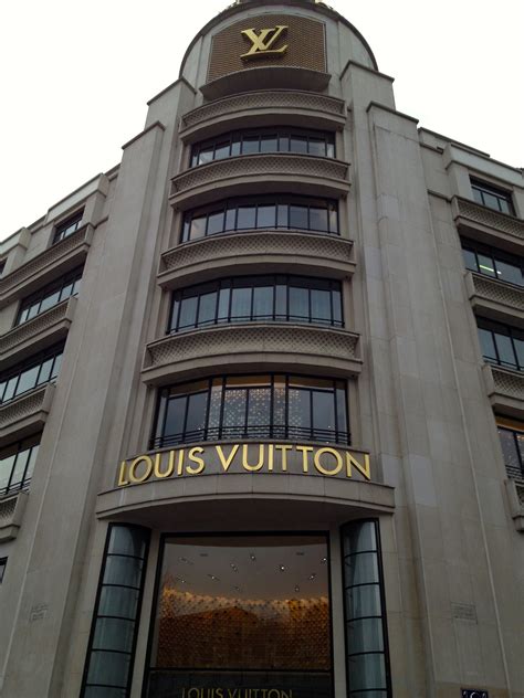 best place to buy vintage louis vuitton|louis vuitton storefront.